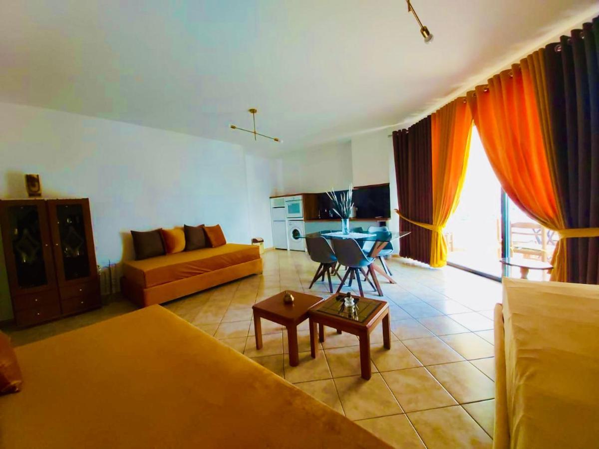 Flora Apartments Sarande Exterior photo