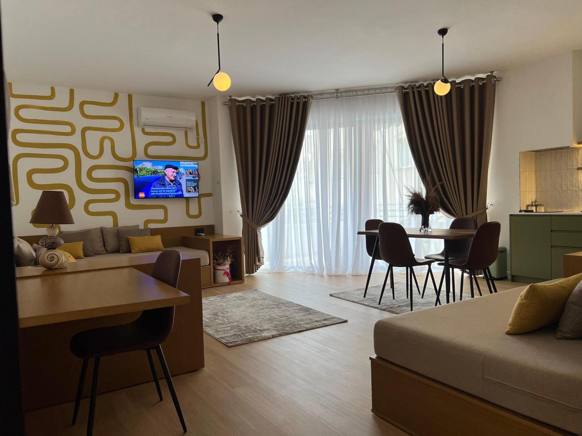 Flora Apartments Sarande Exterior photo